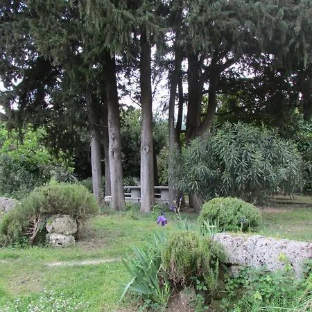 Alloggio per agriturismo Borgo Madonna Degli Angeli - Charming In The Gardens ! *