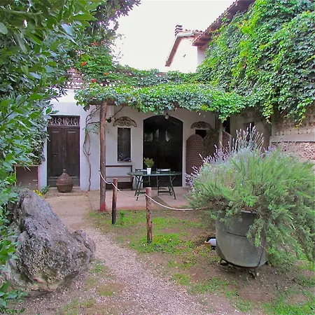 Borgo Madonna Degli Angeli - Charming In The Gardens ! Tocco da Casauria